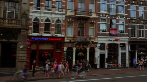 Driving through the streets of Amsterdam Stockbeeldmateriaal 40754553