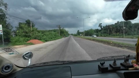 Driving Through Thai Town Center with Roadside Buildings 库存影片 341368277
