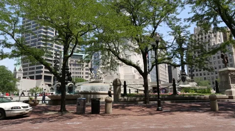 Driving through town, Monument Circle, Indianapolis Stock Footage 33525873
