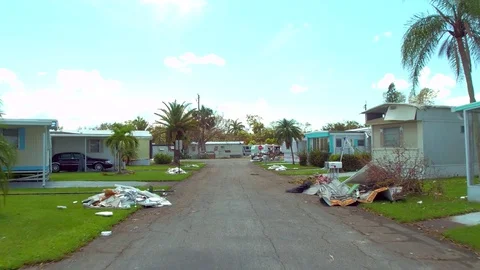 Driving through a trailer home park Video stock 80161852