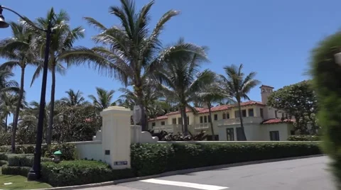 Driving through West Palm Beach. Filming with stabilized camera Video stock 63388919