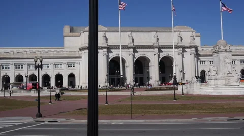 Driving by Union Station 動画素材 48132127