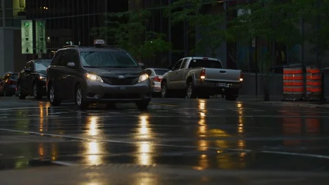 Driving a van Video stock 99915704