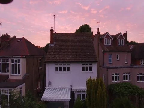 Drone 4k, Over the house into sunset and suburbia Video stock 82663374