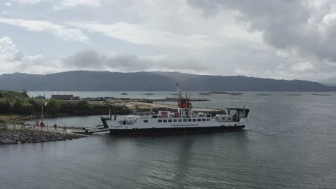 Drone Aerial of Calmac Ferry Loading Cars at Portavadie Vídeos de archivo 160448192