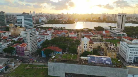 Drone Aerial of Marco Zero and Recife Antigo at Night Vidéo 329259063