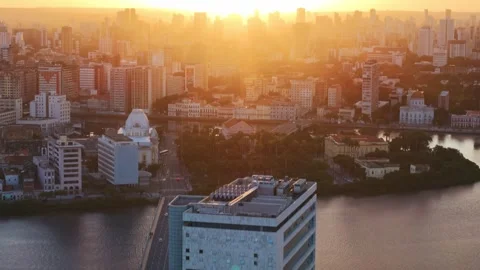 Drone Aerial of Marco Zero and Recife Antigo at Night Vidéo 329259253