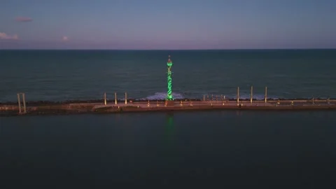 Drone Aerial of Marco Zero and Recife Antigo at Night Vidéo 329259801
