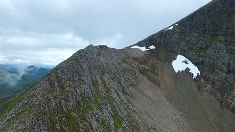 Drone Aerial shot of Carn Mor Dearg Arete, Ben Nevis Video stock 79965182