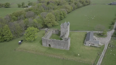 Drone Aerial of Skipness Castle Vidéo 113633085