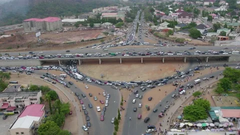 Drone Aerial view of the vehicular intersection, traffic  and congestion Vídeo Stock 188313137