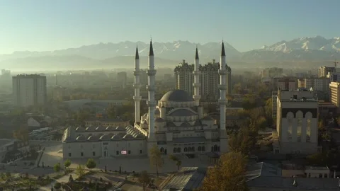 Drone approach to one of the minarets of the Central Mosque Stock Footage 259968888