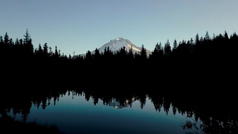 Drone approach shot of MT Rainer in Washington State Stock Footage