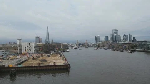 A drone ascending over the Thames river. Stock Footage 295947575