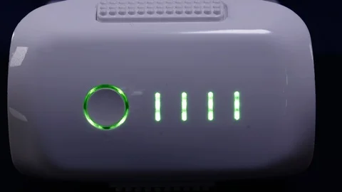 Drone Battery Power UP Vídeo Stock 129336008