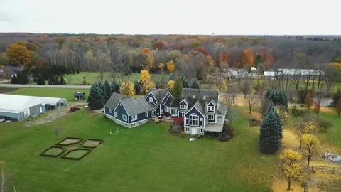 Drone Beautiful house 库存影片 147010625