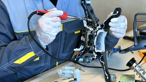 Drone broken fix Video stock 105025887