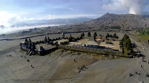 Drone Bromo Volcano Temple Video stock 202002701