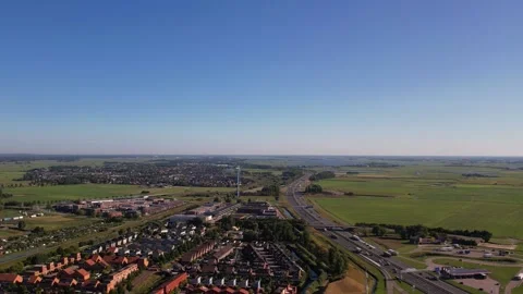 Drone captures the city from a good angle Vídeos de archivo 220304273