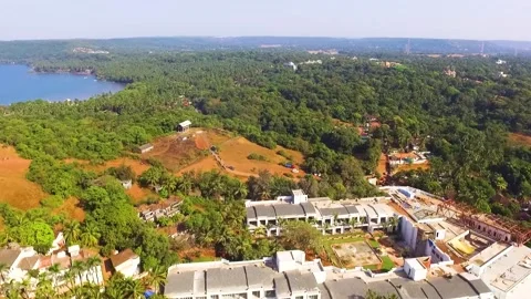 A drone capturing the city of Chapora in Goa, India. Stock-Footage 172028176