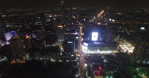 Drone Cityscape Night Approach 스톡 동영상 73508317