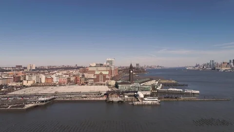 Drone Crane Down Hoboken Clock 库存影片 105189622