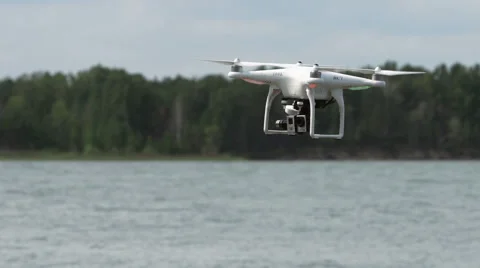 Drone DJI phantom over sea Vídeo Stock 40757453