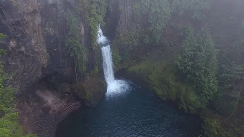Drone Dropping Down Over Toketee Falls View 2 Video stock 84081491