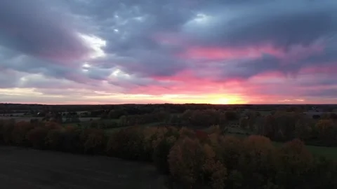 Drone Fall Sunset Pan 스톡 동영상 254080850