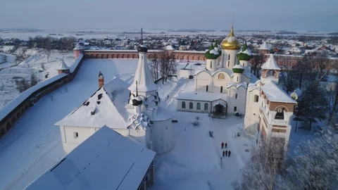 Drone flies above the Savior Euthymius monastery in Suzdal Stock Footage 101092580