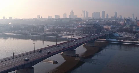 Drone flies low over the ?l?sko-D?browski bridge. Stock Footage 112148677