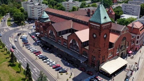 The drone flies over the Odra. Stock Footage 108191228