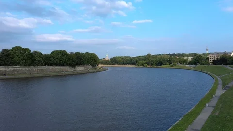 The drone flies over the Vistula River in Cracow. Stock Footage 114976152