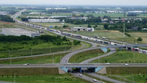 The drone flies over the Wroclaw bypass. Stock-Footage 108176522