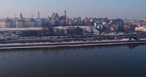 Drone flies from right to left over Vistula. Stock Footage 112084297