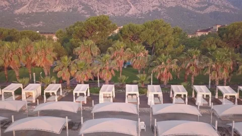 The drone flies sideways over the beach Video stock 152047160