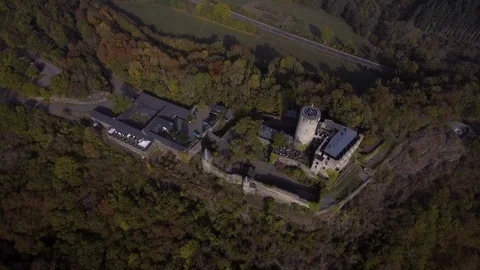 Drone Flight above medieval Castle Burg Pyrmont Video stock 102501436