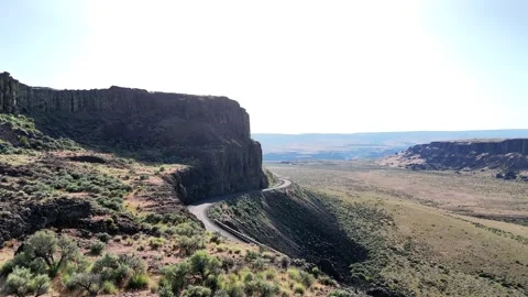 Drone Flight Along Canyon – Eastern Washington Near The Feathers 库存影片 315254083