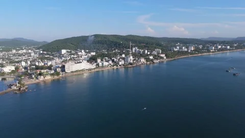 Drone Flight Along Duong Dong Coastal City Phu Quoc Vídeos de archivo 337378730