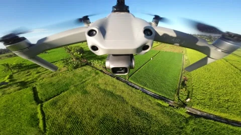 Drone in flight from the first person. The drone films itself. Selfie/POV/FPV. Stock Footage 233816686