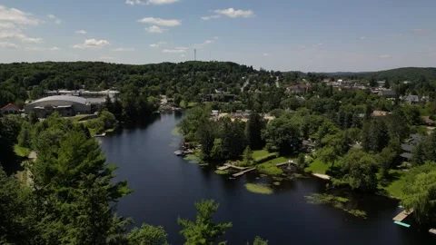 Drone flight - Flying Up and Out from Lions Lookout (Muskoka Hunstville) Stock Footage 314233702