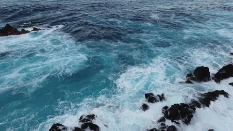 Drone Flight Over Atlantic Ocean and Volcanic Rocks, Madeira, Portugal Video stock 328125720