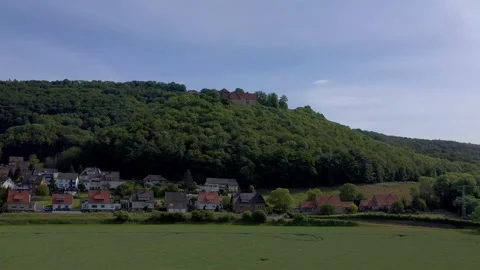 Drone flight over castle Schaumburg in Lower Saxony landscape, Germany Vidéo 134412744