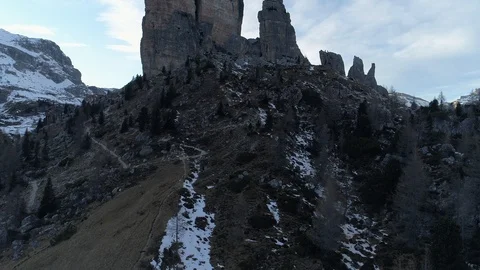 Drone flight over Cinque Torri Dolomites 스톡 동영상 104974162