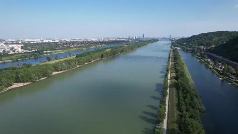 Drone flight over donau in background vienna (Austria) in 4k 스톡 동영상 200977408