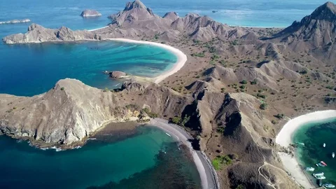 Drone flight over the famous Padar Island in Indonesia Stock Footage 95419857