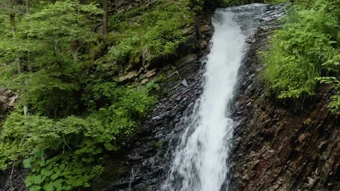 Drone flight over the Guk waterfall Stock Footage 171186876