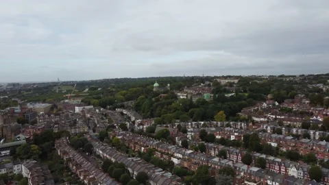 Drone Flight Over Highgate – Terraced Houses and Parks on Overcast Day Video stock 213552422