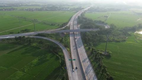 Drone Flight Over Highway Interchange Vídeo Stock 337363140