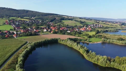 Drone flight over lake, Germany Vidéo 141112848